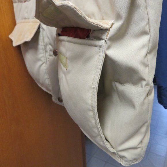 Vintage Reversible  "Down Designs" Vest- size M - Picture 7 of 8